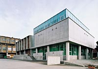 金沢美術工芸大学図書館