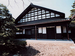 上野邸